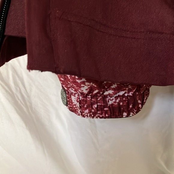 Fuzzy:Maroon Technical Ski/Board Wear- Snow pants- Korean Company-95 (US size M) - Picture 11 of 16